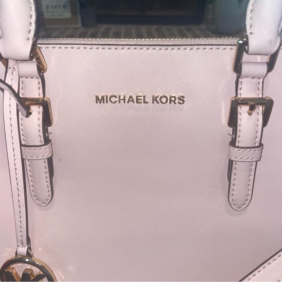 Michael Kors Satchel Crossbody Medium Soft Pink Like New! - Picture 4 of 16